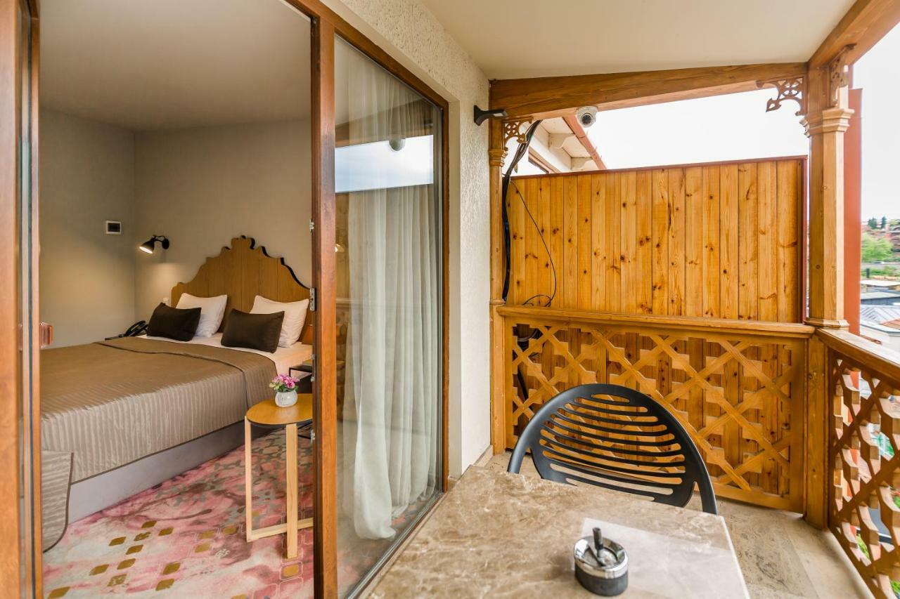 Rasta Boutique Hotel Meidan Tbilisi Esterno foto