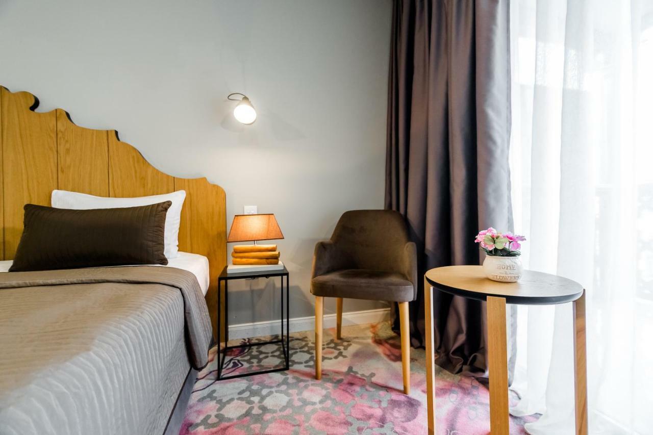 Rasta Boutique Hotel Meidan Tbilisi Esterno foto