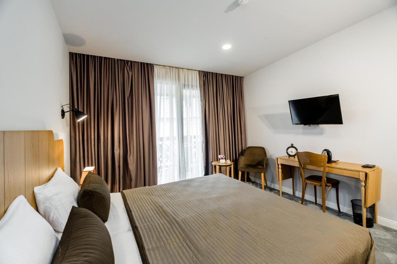 Rasta Boutique Hotel Meidan Tbilisi Esterno foto